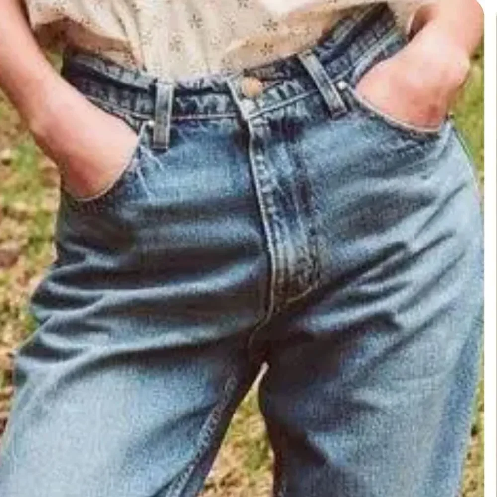 The Great.  THE SLOUCH TAPER JEAN Darker Wash Size 26 - Picture 3 of 15